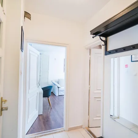 Phoenix Apartment